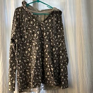 Disney Parks sweatshirt hoodie from Animal Kingdom XXL